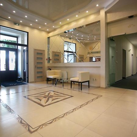 Molodezhnaya Hotel Brest Eksteriør bilde