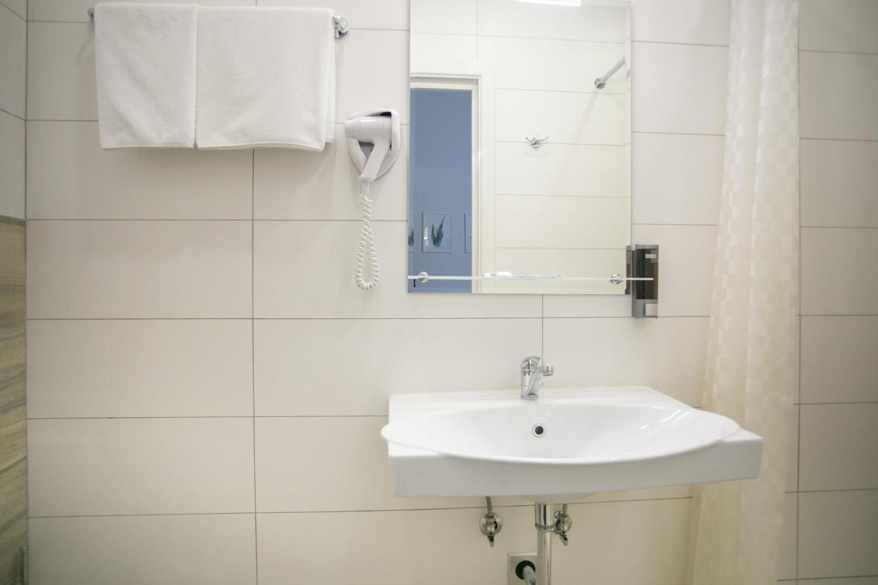 Molodezhnaya Hotel Brest Eksteriør bilde