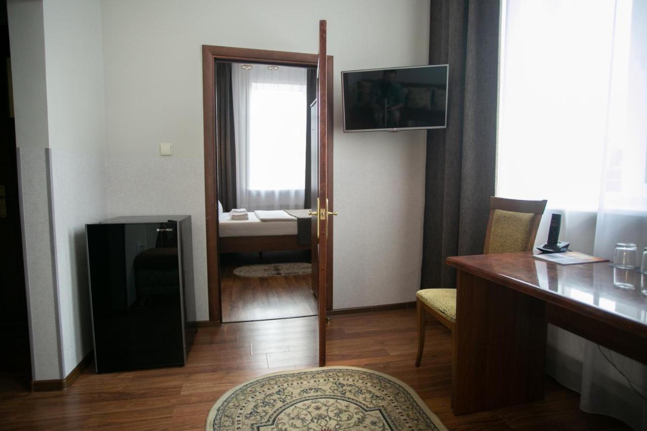 Molodezhnaya Hotel Brest Eksteriør bilde