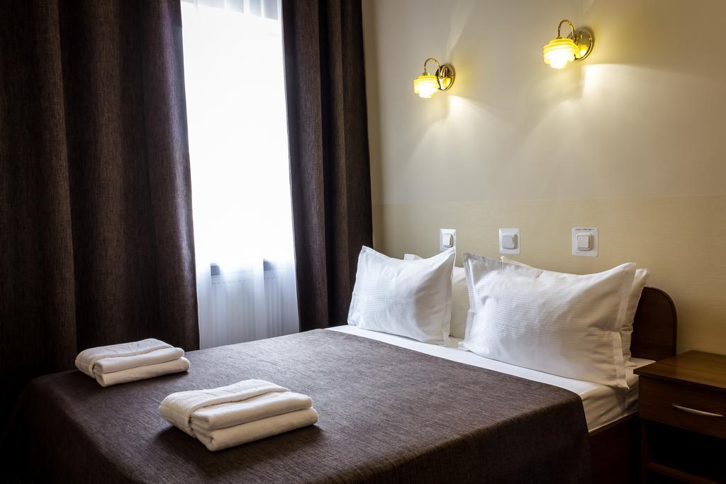 Molodezhnaya Hotel Brest Eksteriør bilde